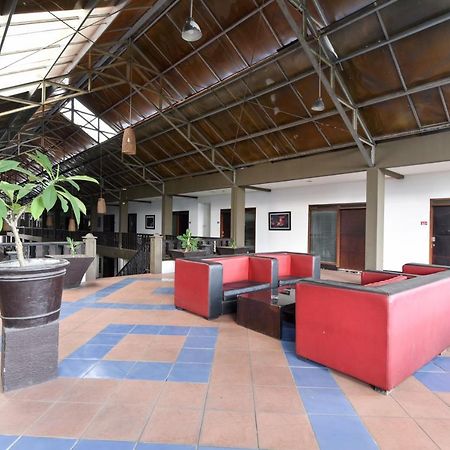 Reddoorz Plus @ Raya Legian Eksteriør bilde