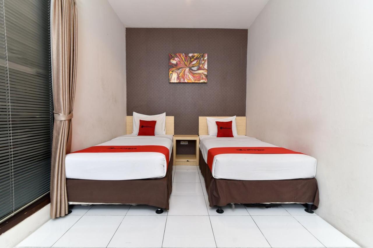 Reddoorz Plus @ Raya Legian Eksteriør bilde