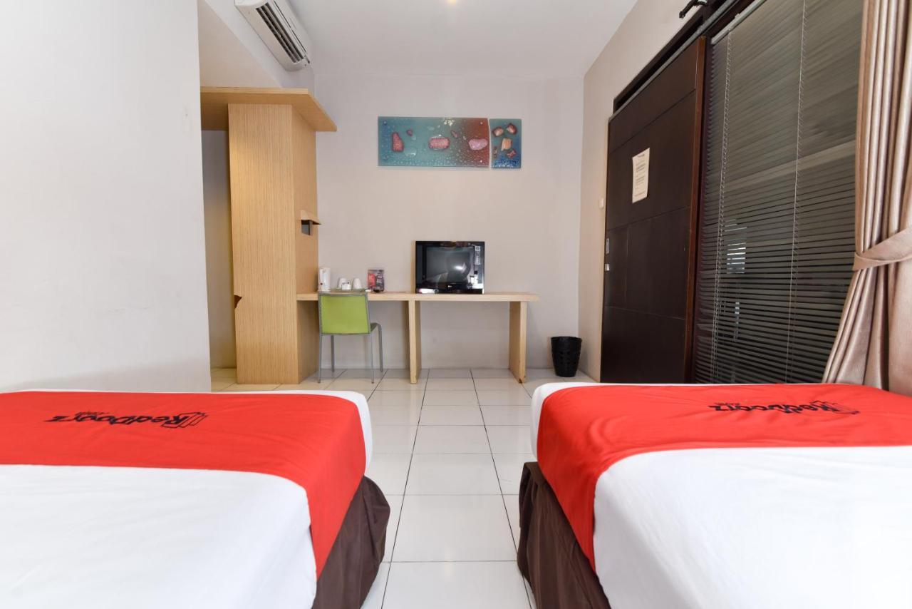 Reddoorz Plus @ Raya Legian Eksteriør bilde