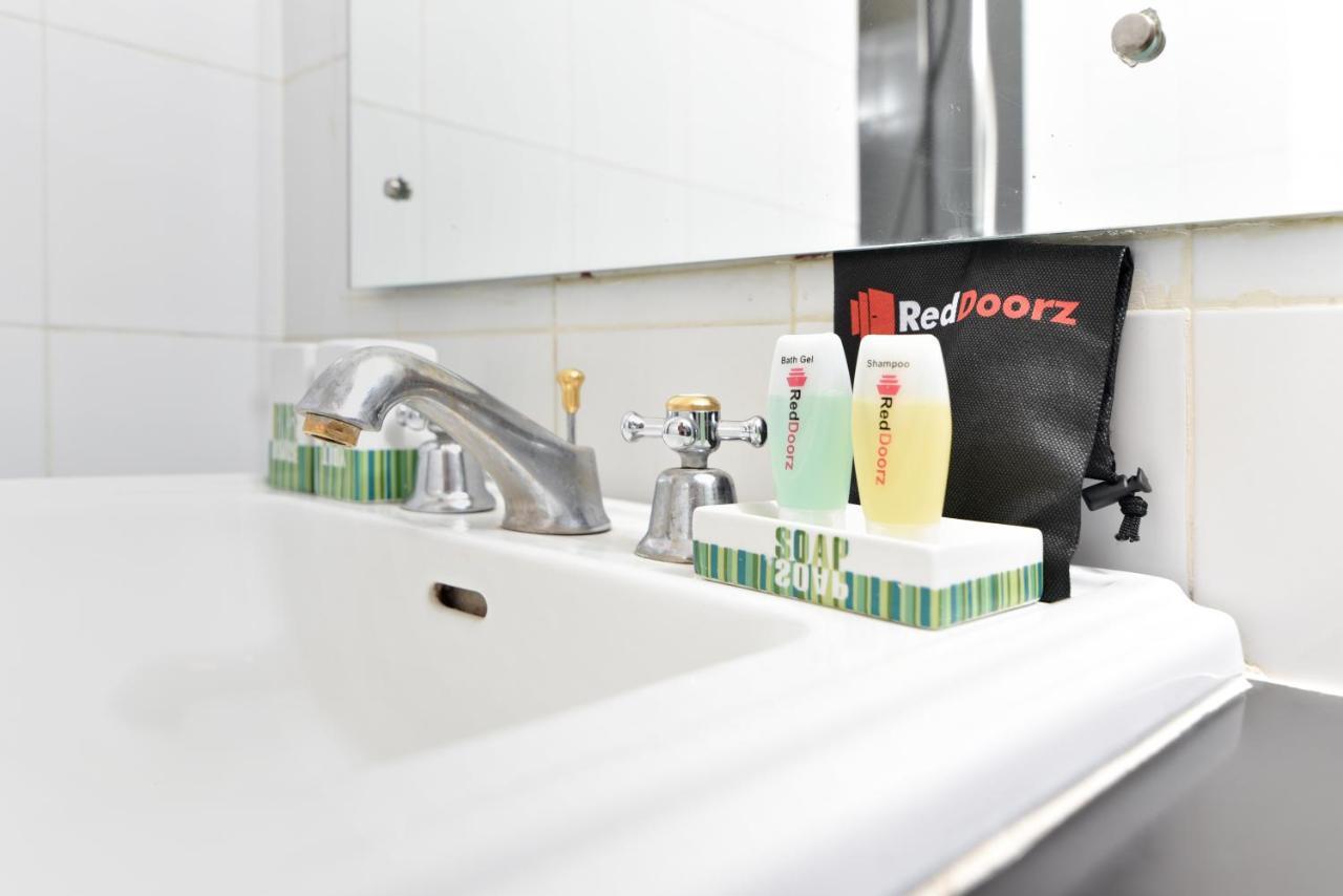 Reddoorz Plus @ Raya Legian Eksteriør bilde